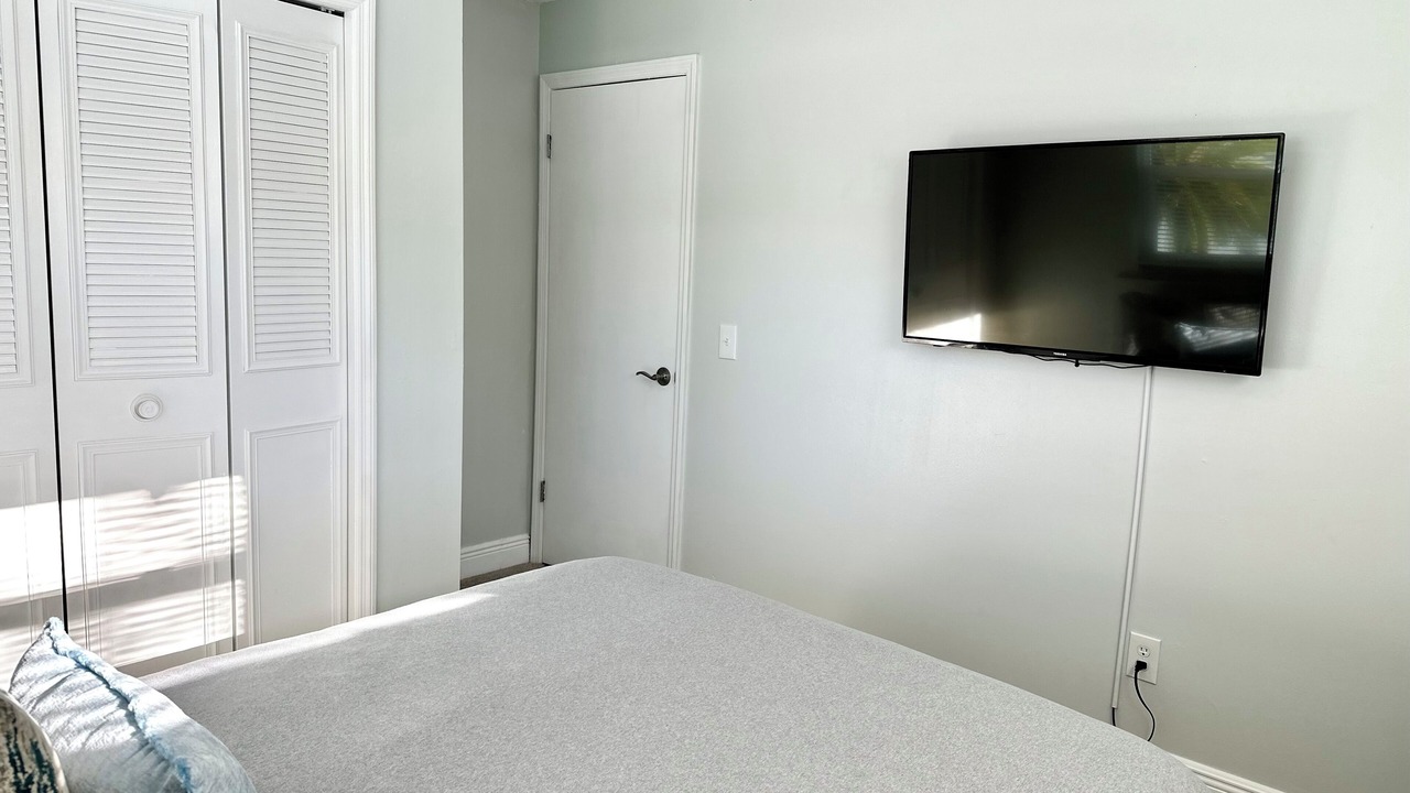 Photo of Bedroom in Monterey