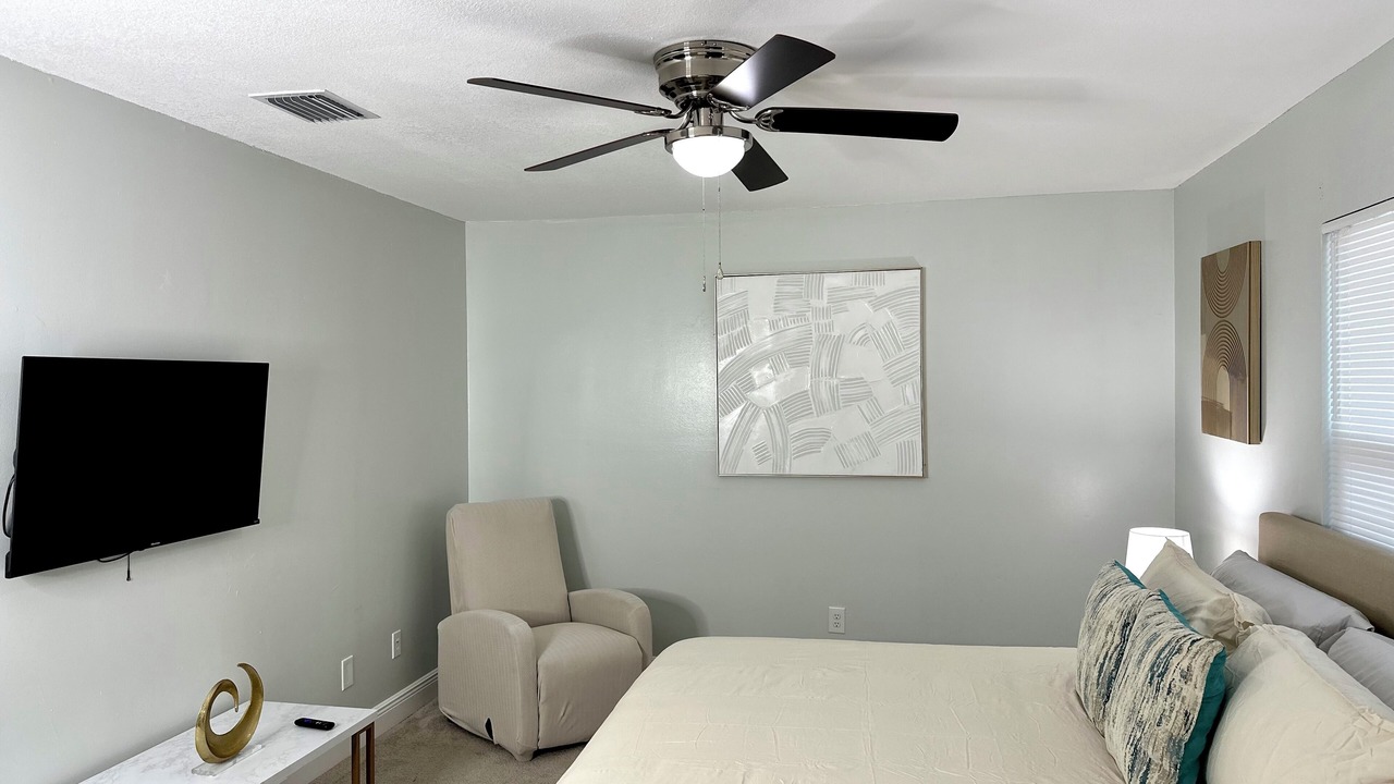 Photo of Bedroom in Monterey