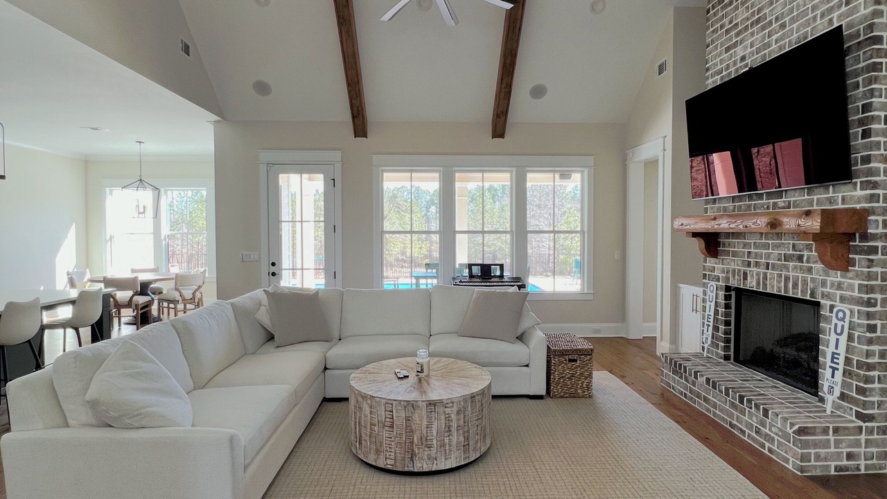 Photo of Livingroom in Appling