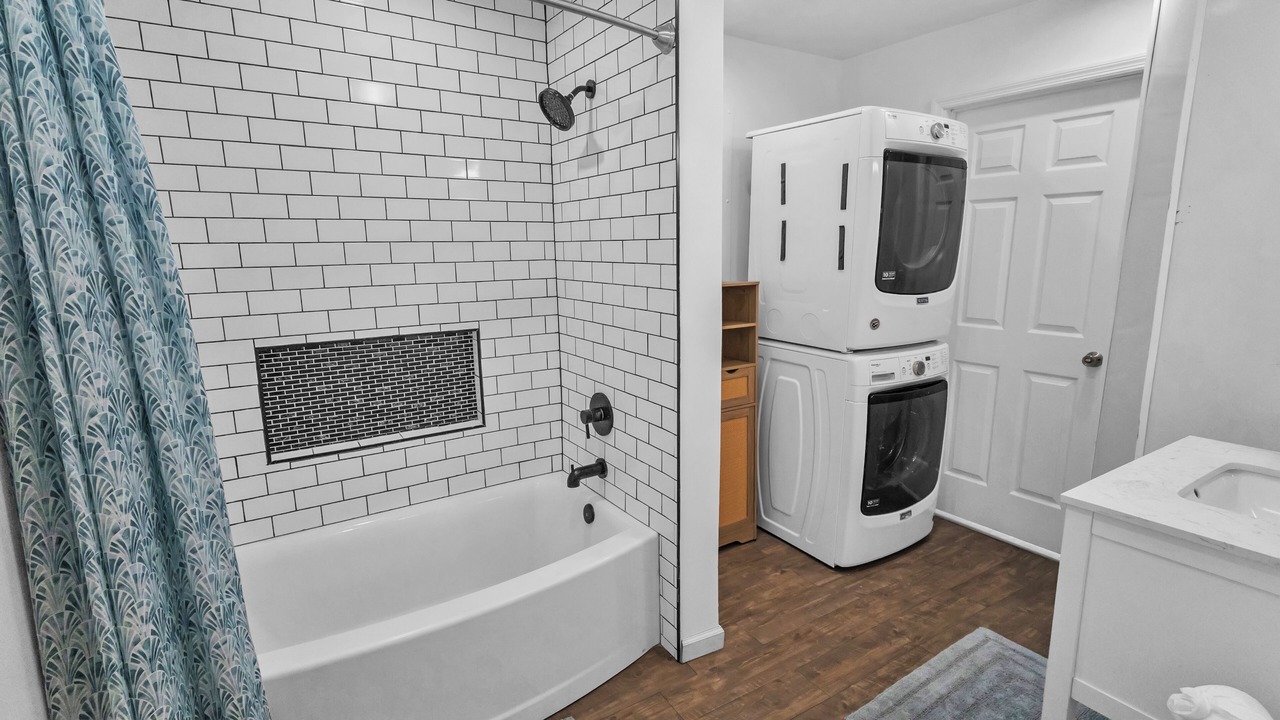 Photo of Bathroom in Midway