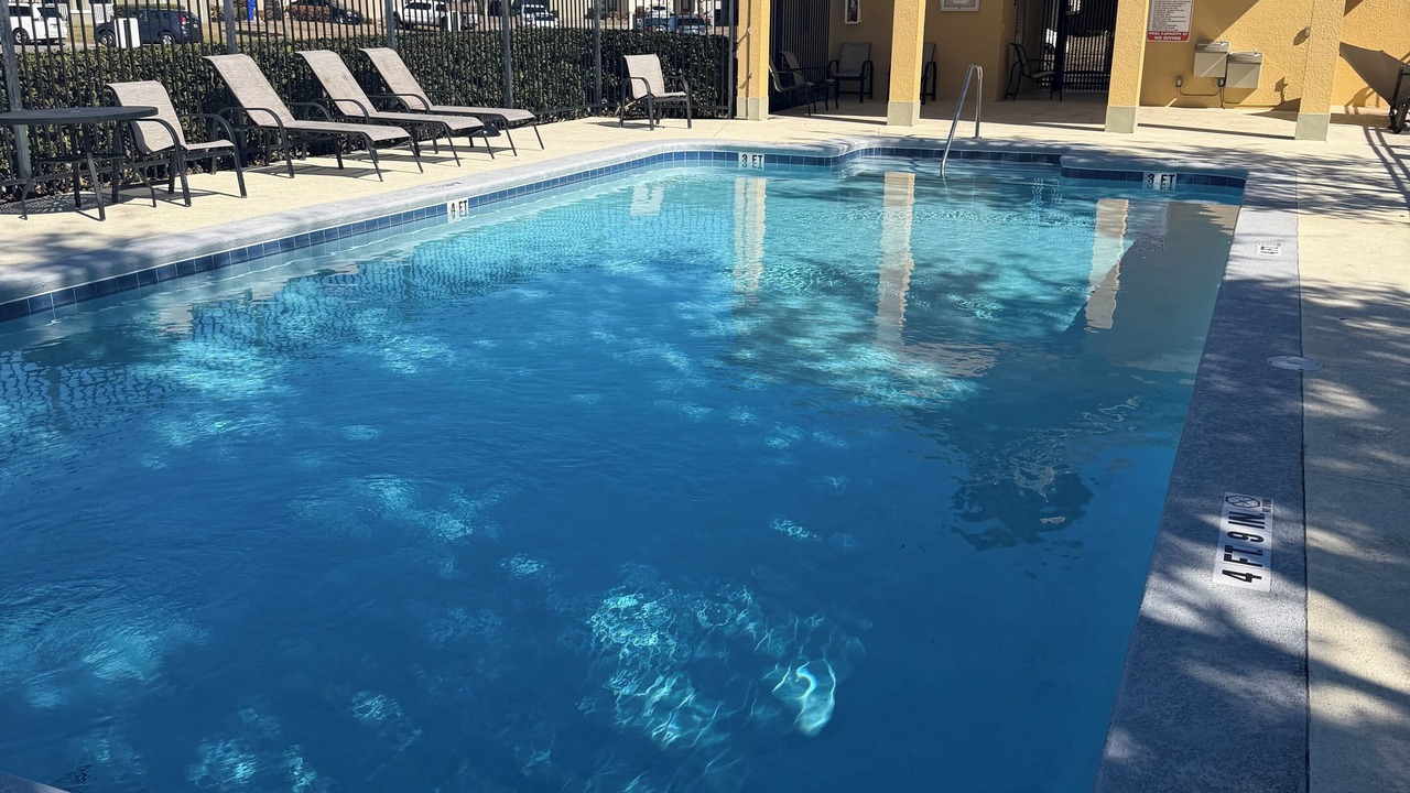 Photo of Outdoor in Lakeside Estates