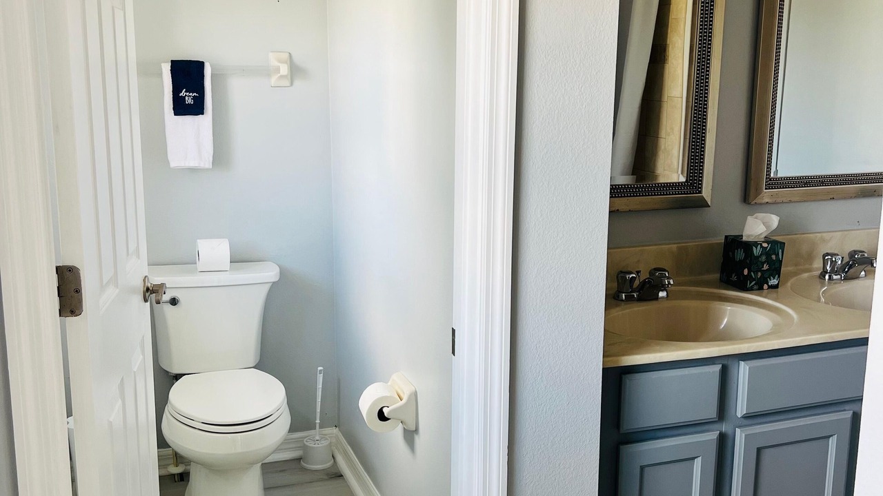 Photo of Bathroom in Lakeside Estates