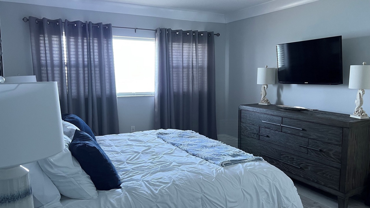 Photo of Bedroom in Hutchinson Island South