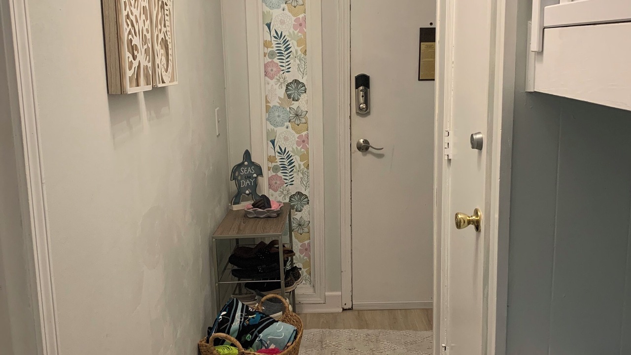 Photo of Bedroom in Folly Field