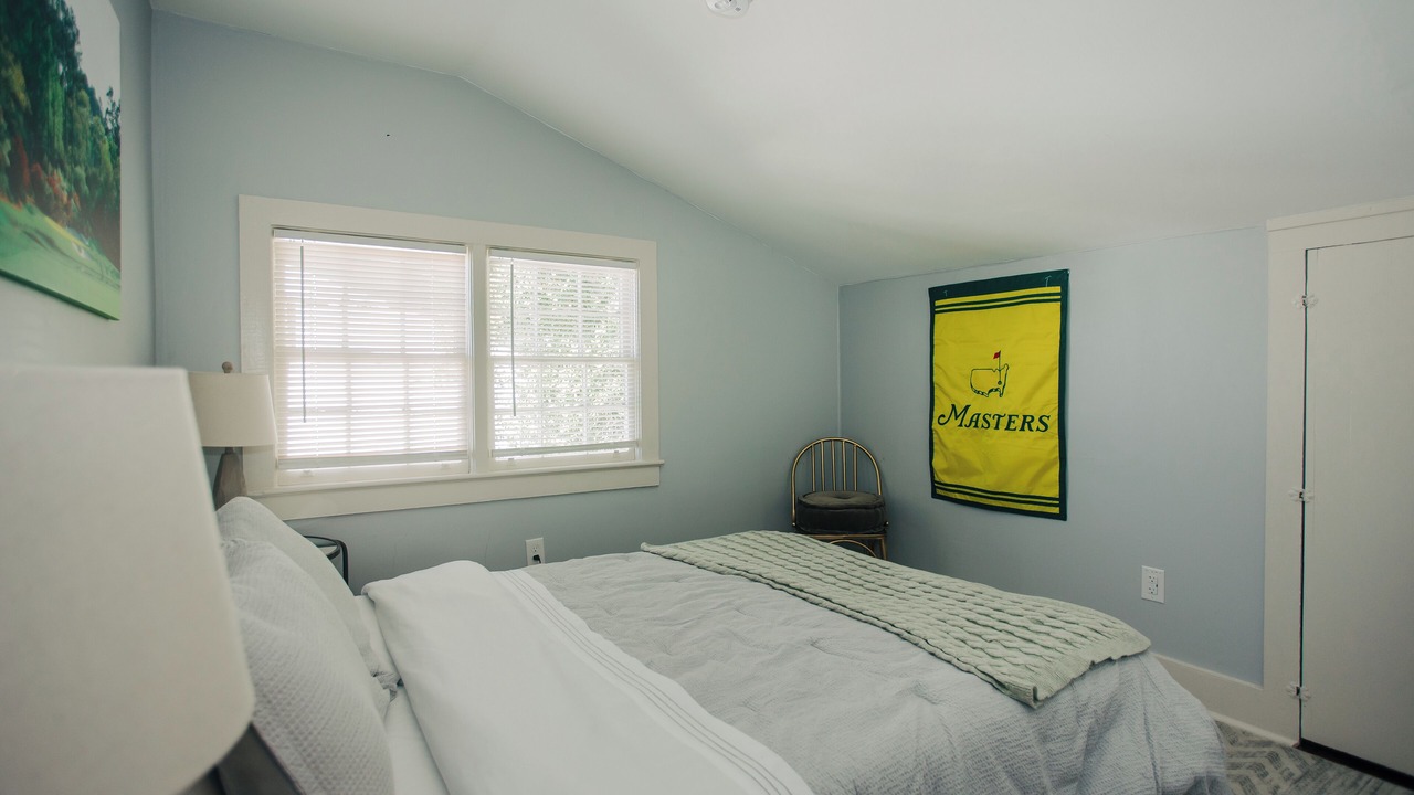 Photo of Bedroom in Midtown