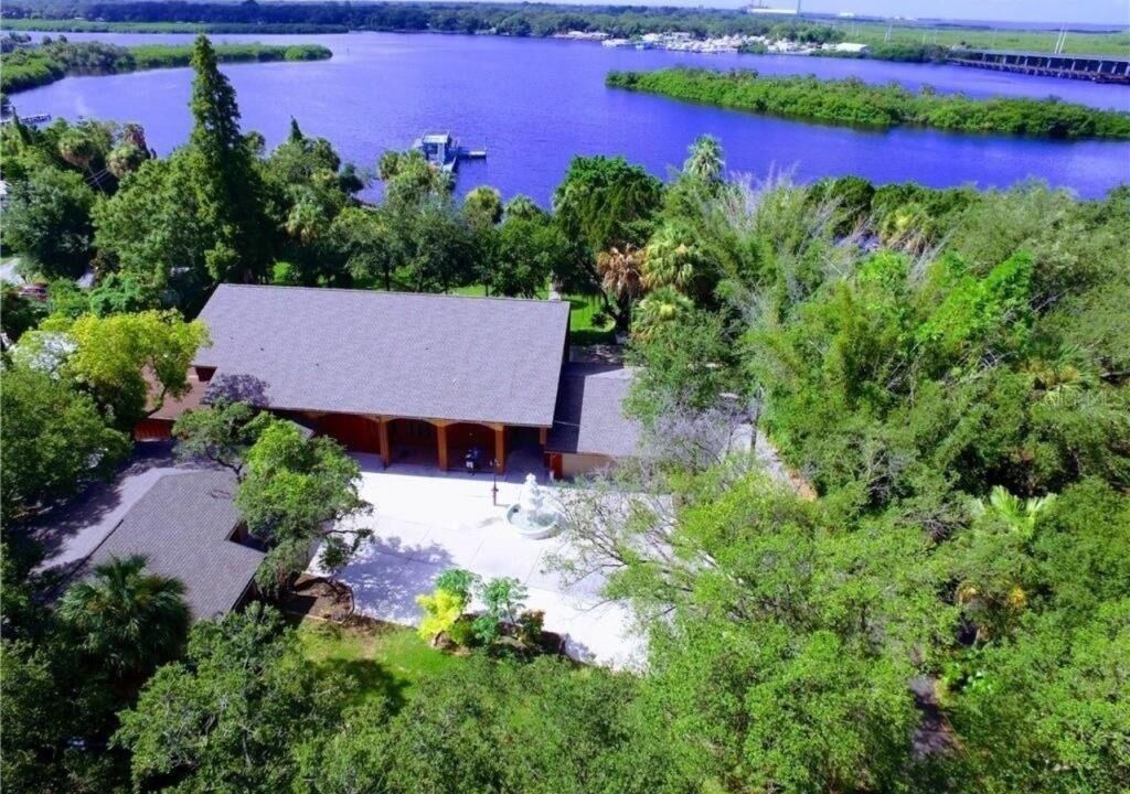 Photo of Outdoor in Riverview