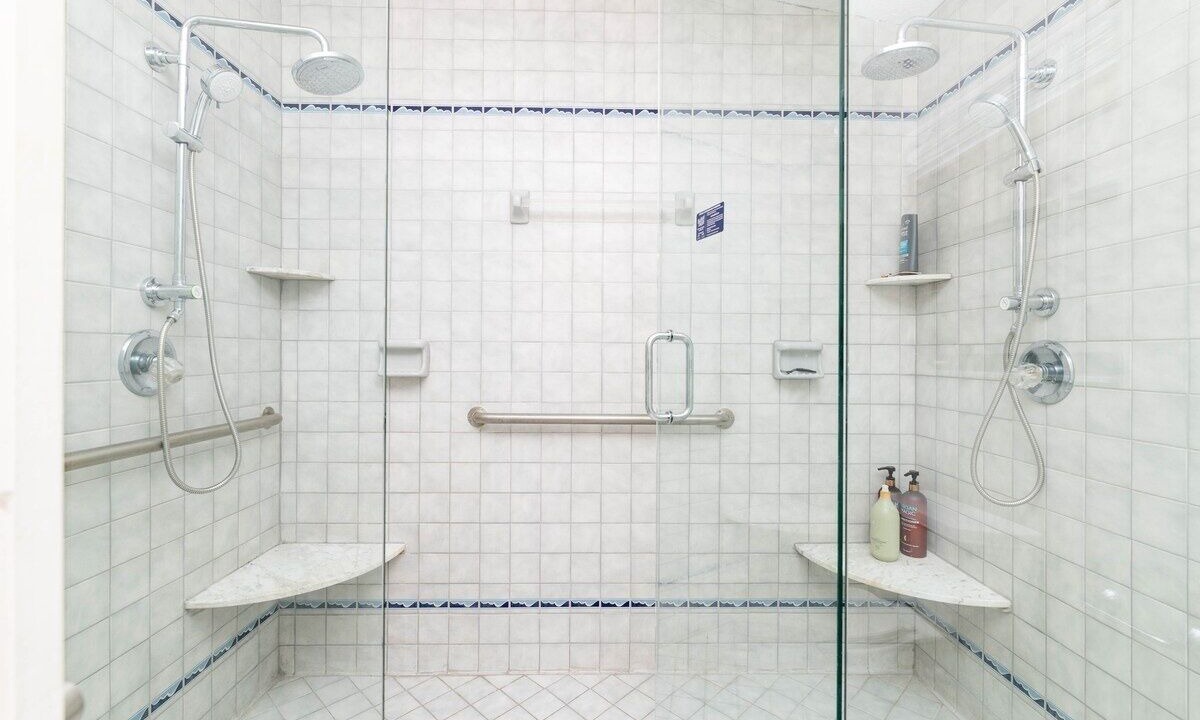 Photo of Bathroom in Riverview