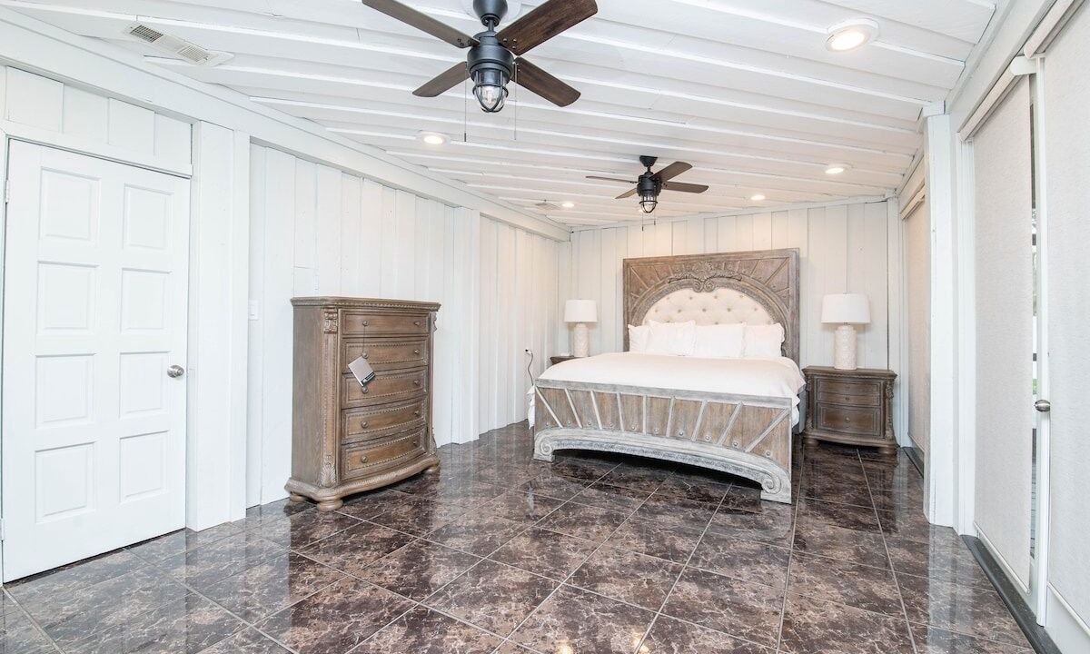 Photo of Bedroom in Riverview