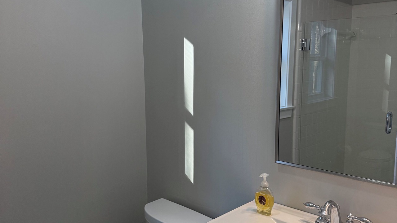Photo of Bathroom in Melrose on the Beach