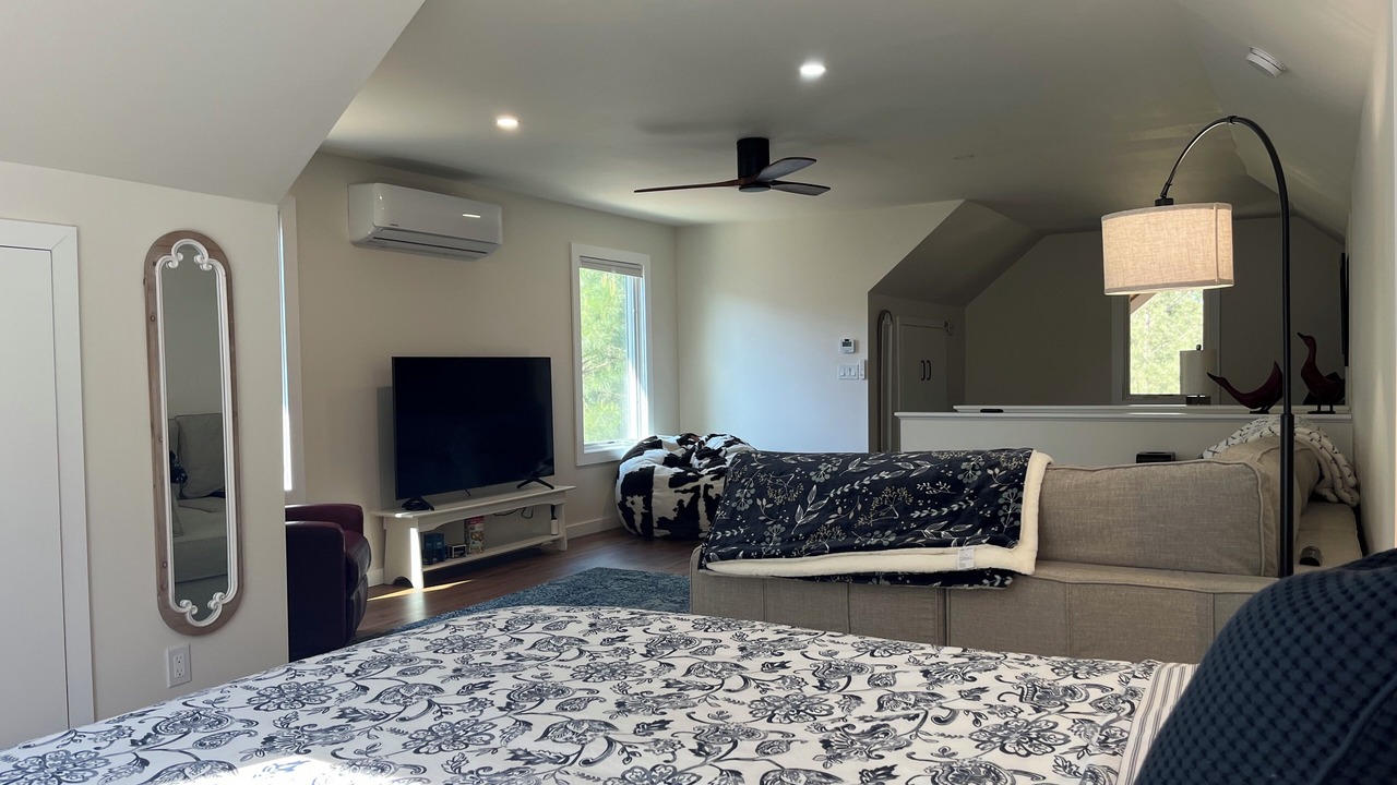 Photo of Bedroom in Townville
