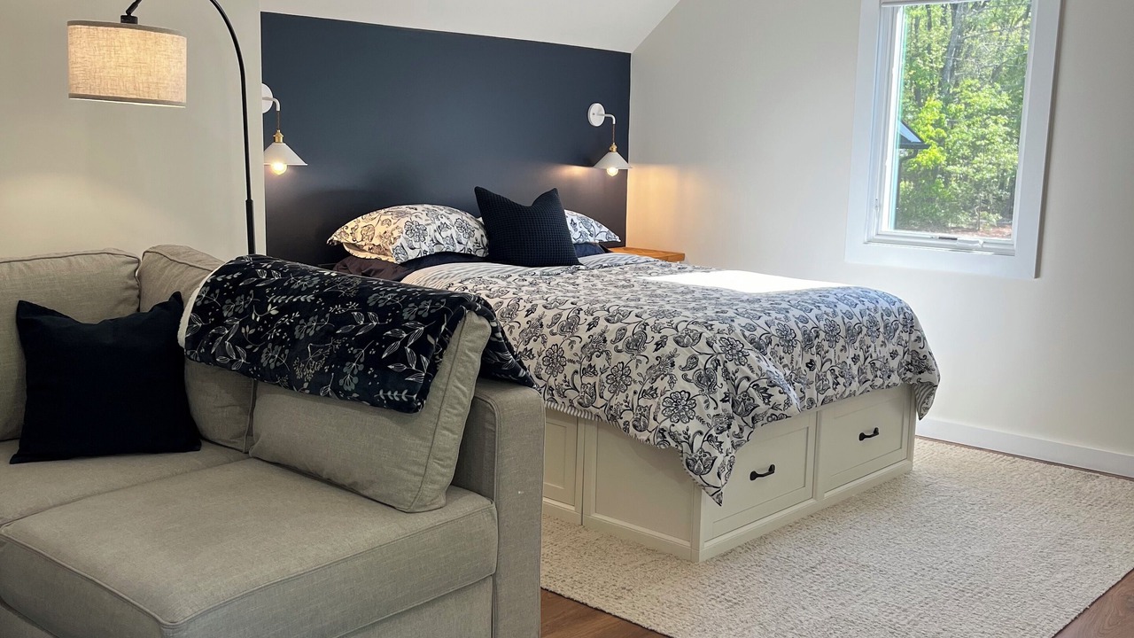 Photo of Bedroom in Townville