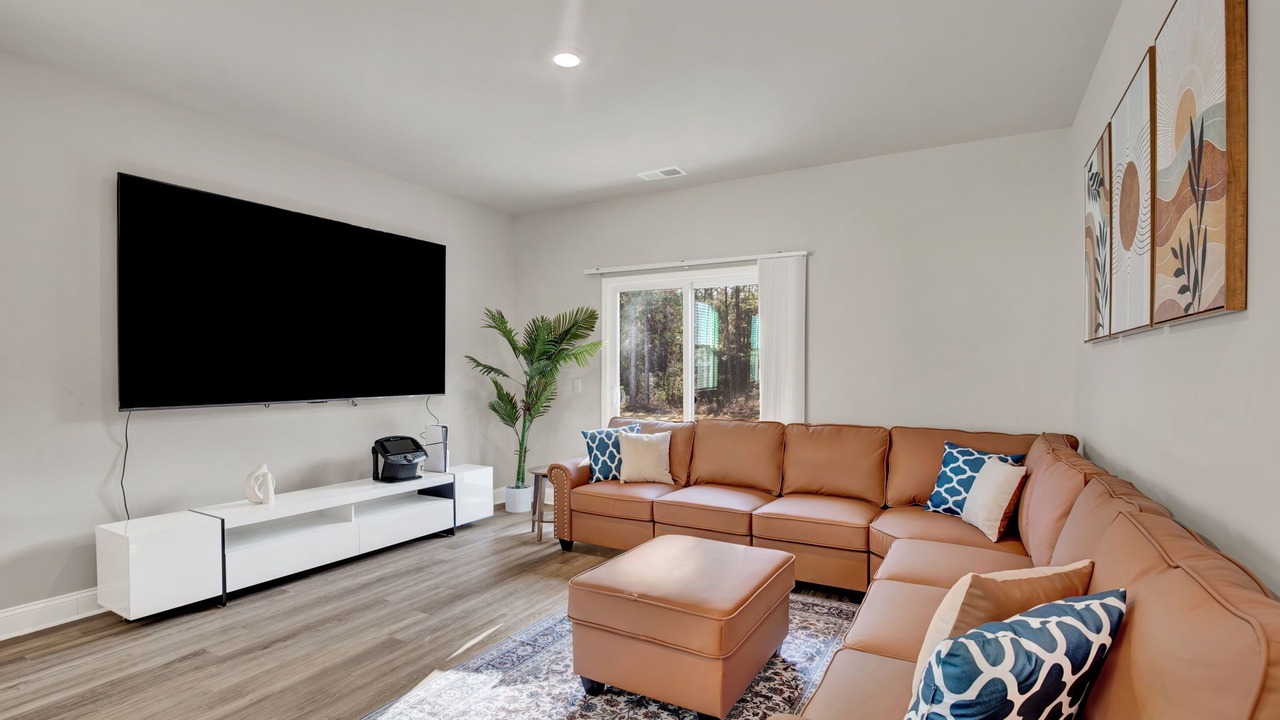 Photo of Livingroom in Port Wentworth