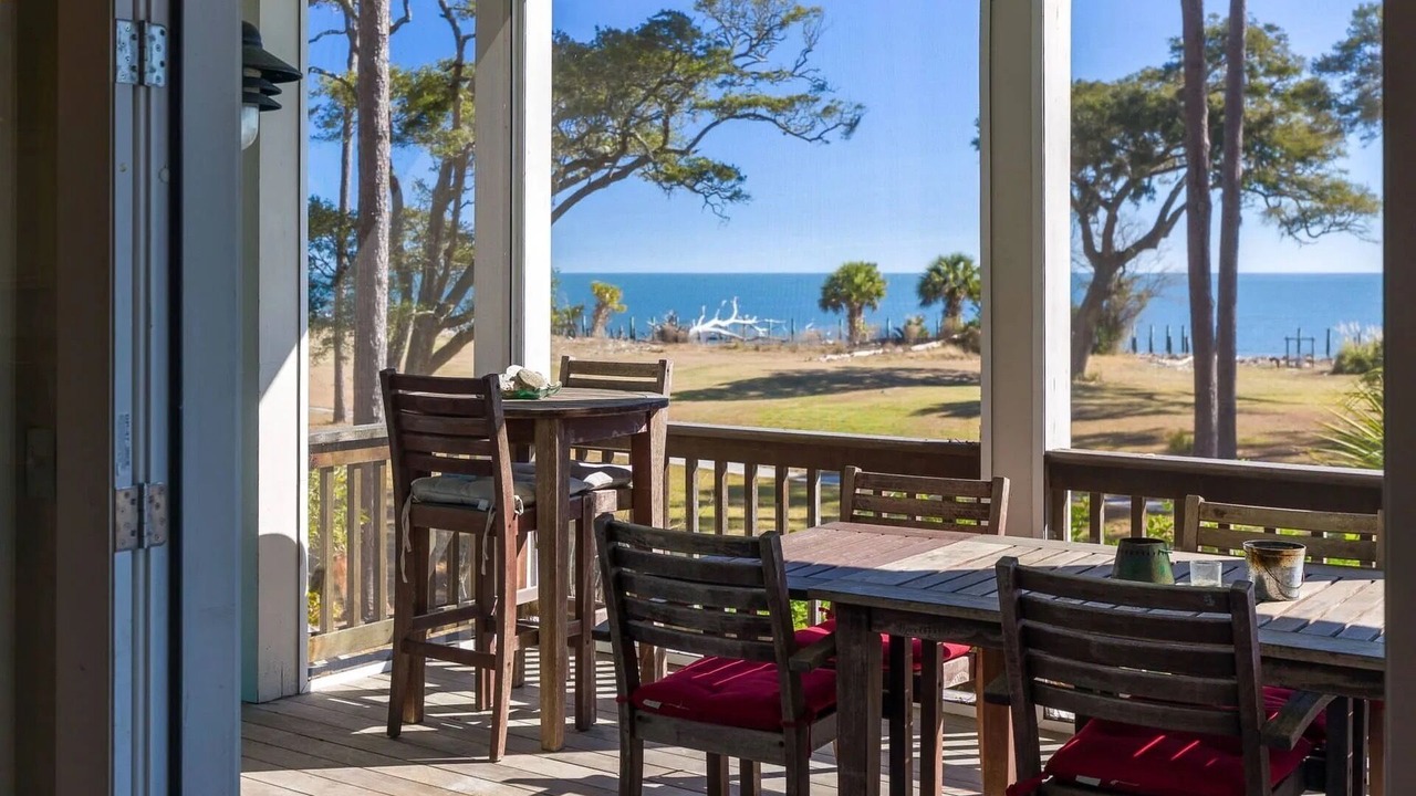 Photo of Outdoor in Melrose on the Beach