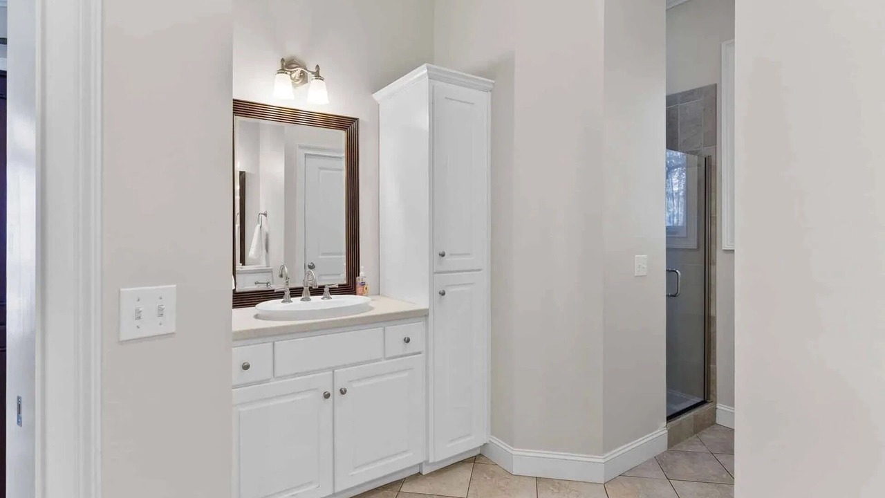 Photo of Bathroom in Melrose on the Beach