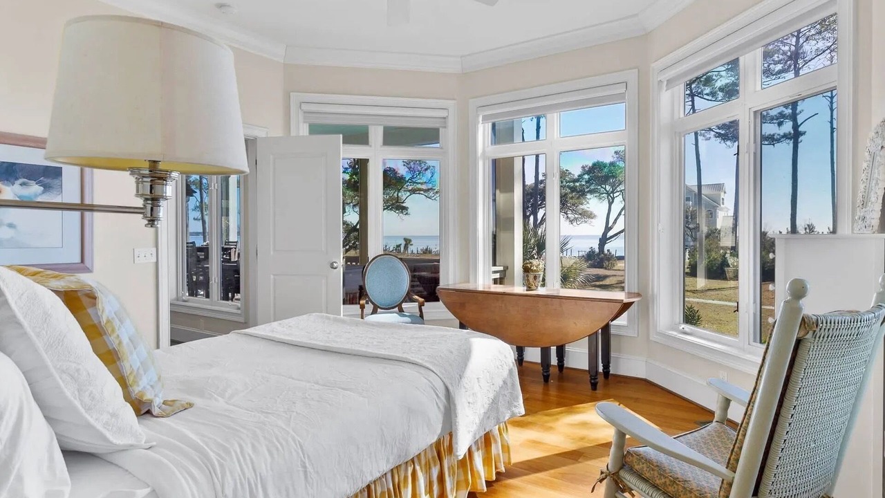 Photo of Bedroom in Melrose on the Beach