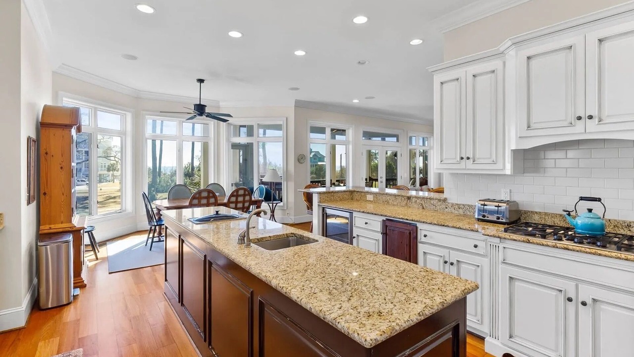 Photo of Kitchen in Melrose on the Beach