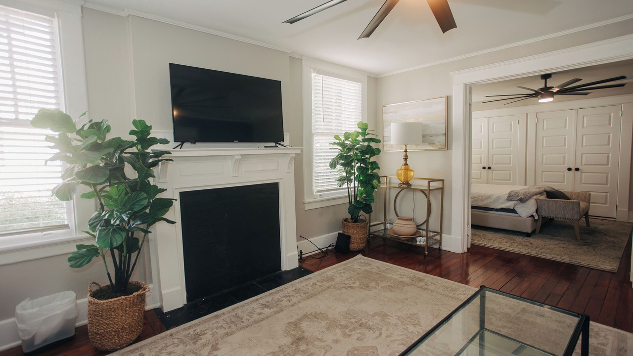 Photo of Bedroom in Midtown