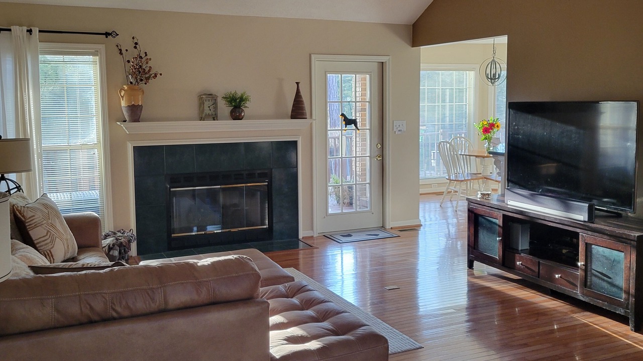Photo of Livingroom in McCormick
