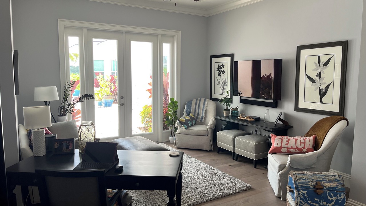 Photo of Livingroom in Grand Harbor