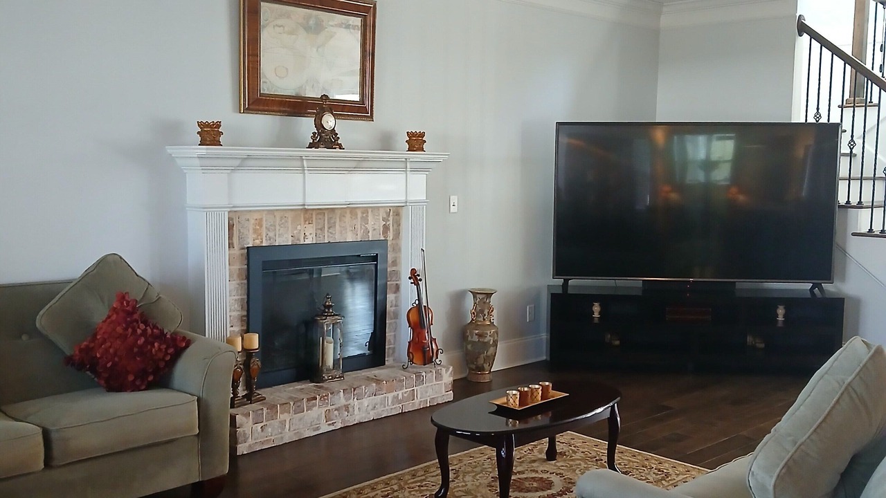 Photo of Livingroom in Evans