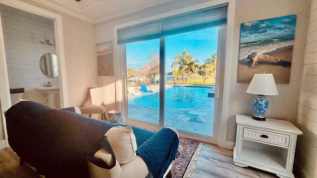 Photo of Livingroom in North River Shores