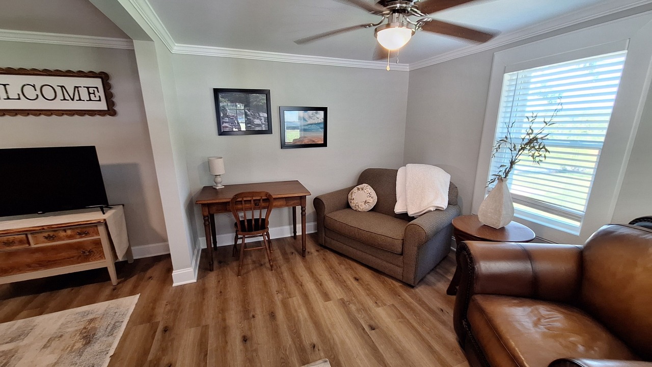 Photo of Livingroom in Salem