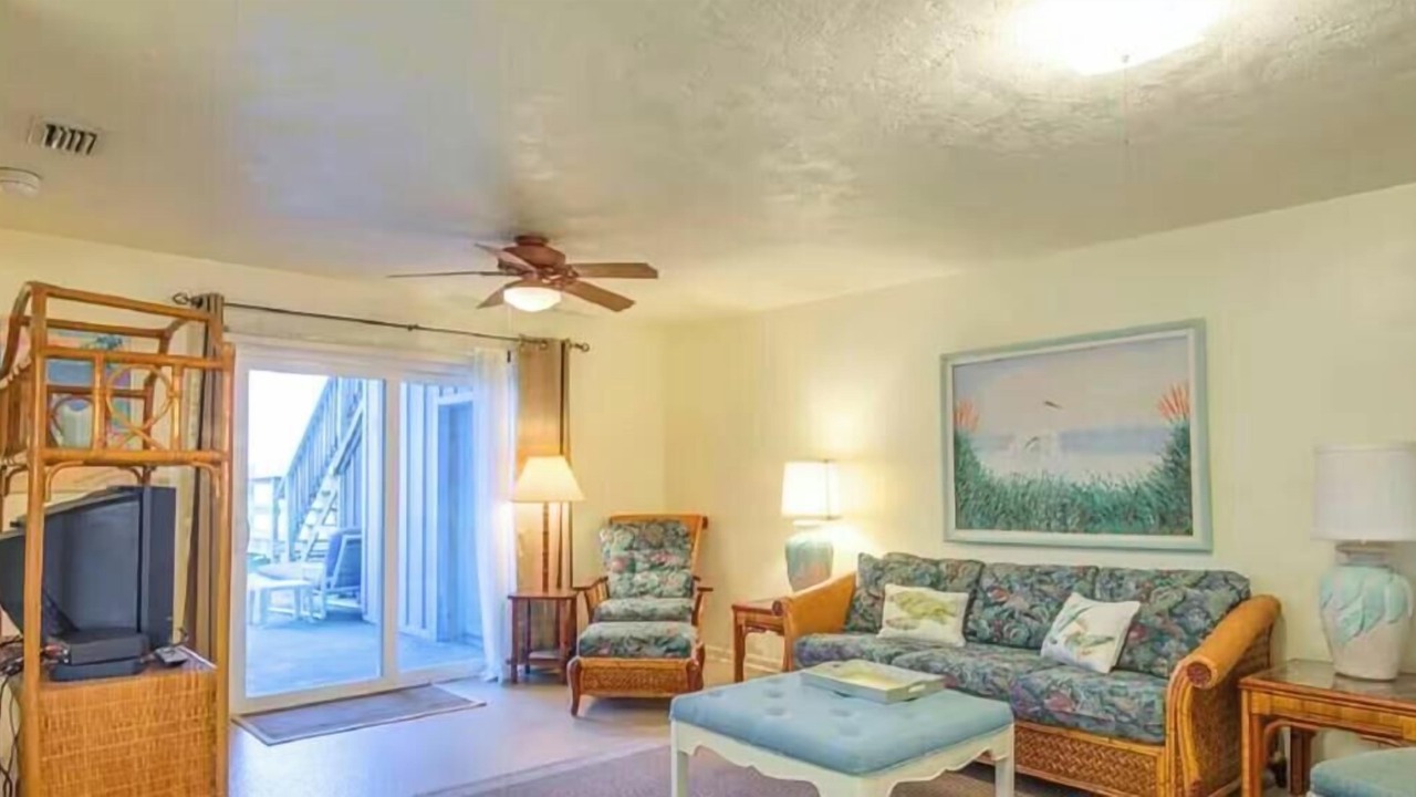 Photo of Bedroom in Floridana Beach