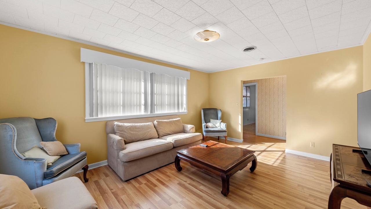 Photo of Livingroom in Newberry