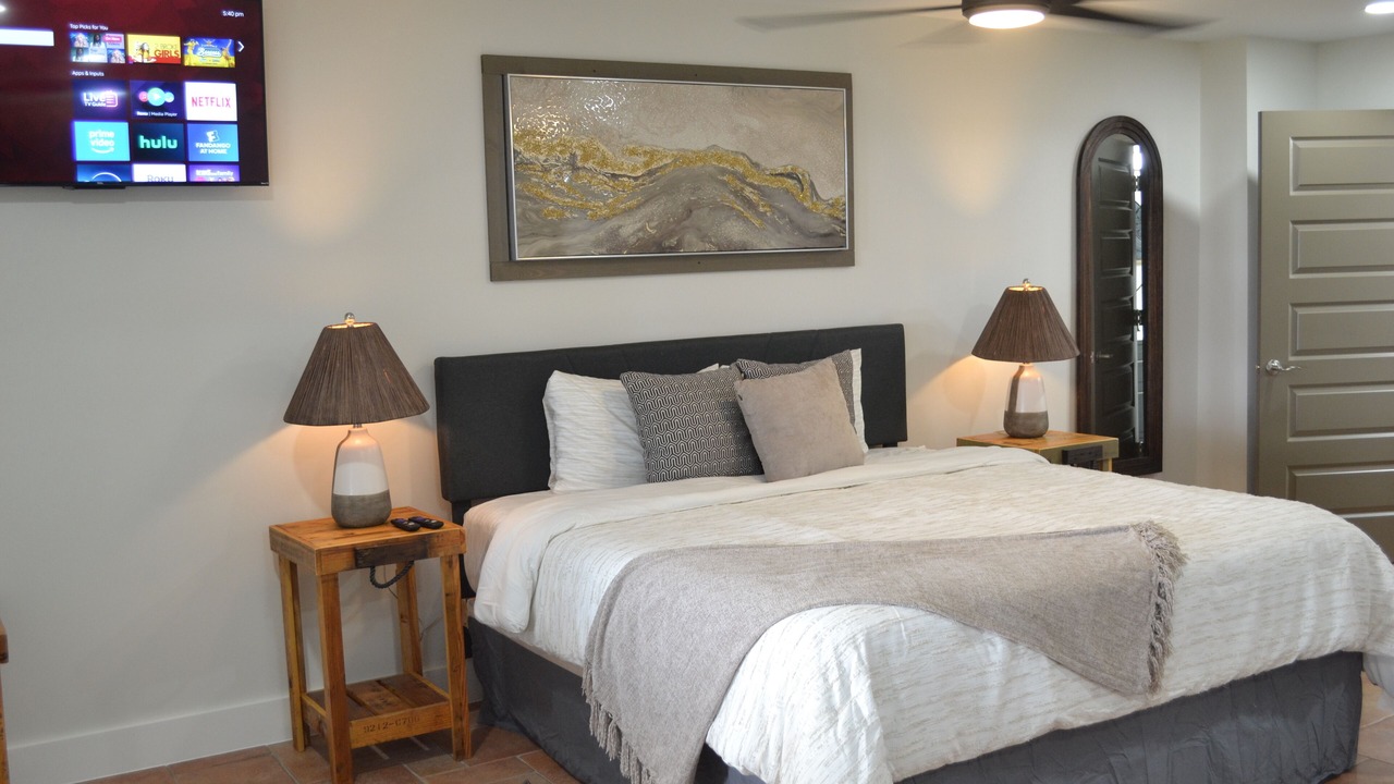 Photo of Bedroom in Midway