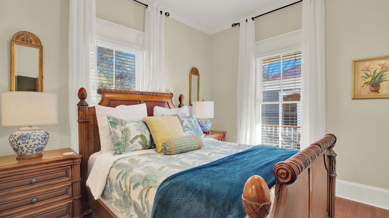 Photo of Bedroom in Metropolitan