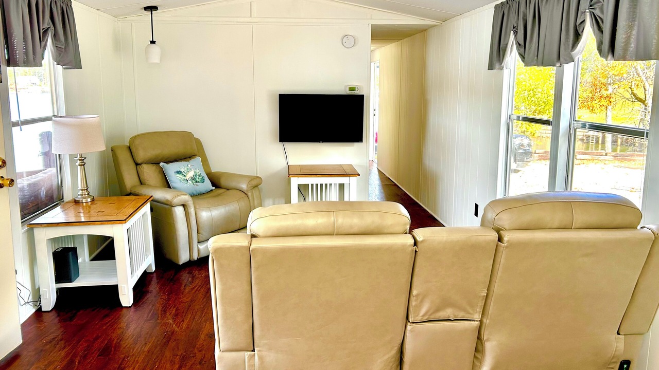 Photo of Livingroom in Lake Secession