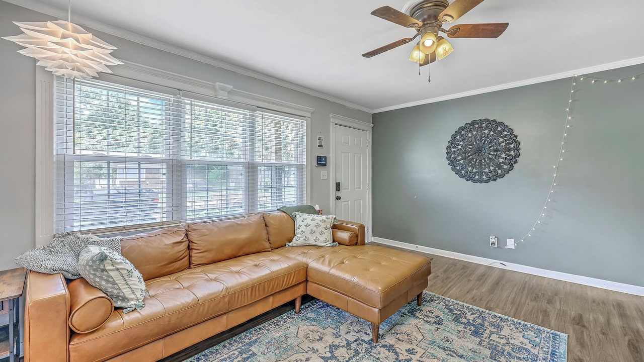 Photo of Livingroom in Goose Creek