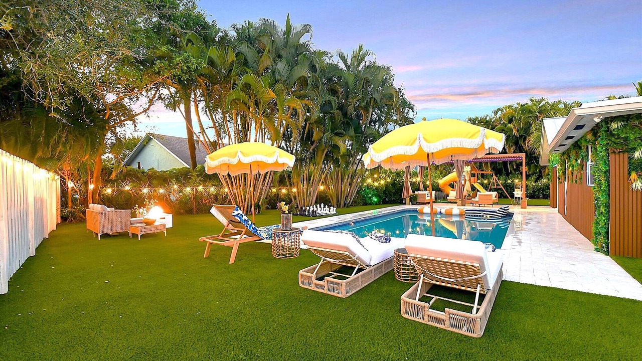 Photo of Outdoor in Tropic Palms