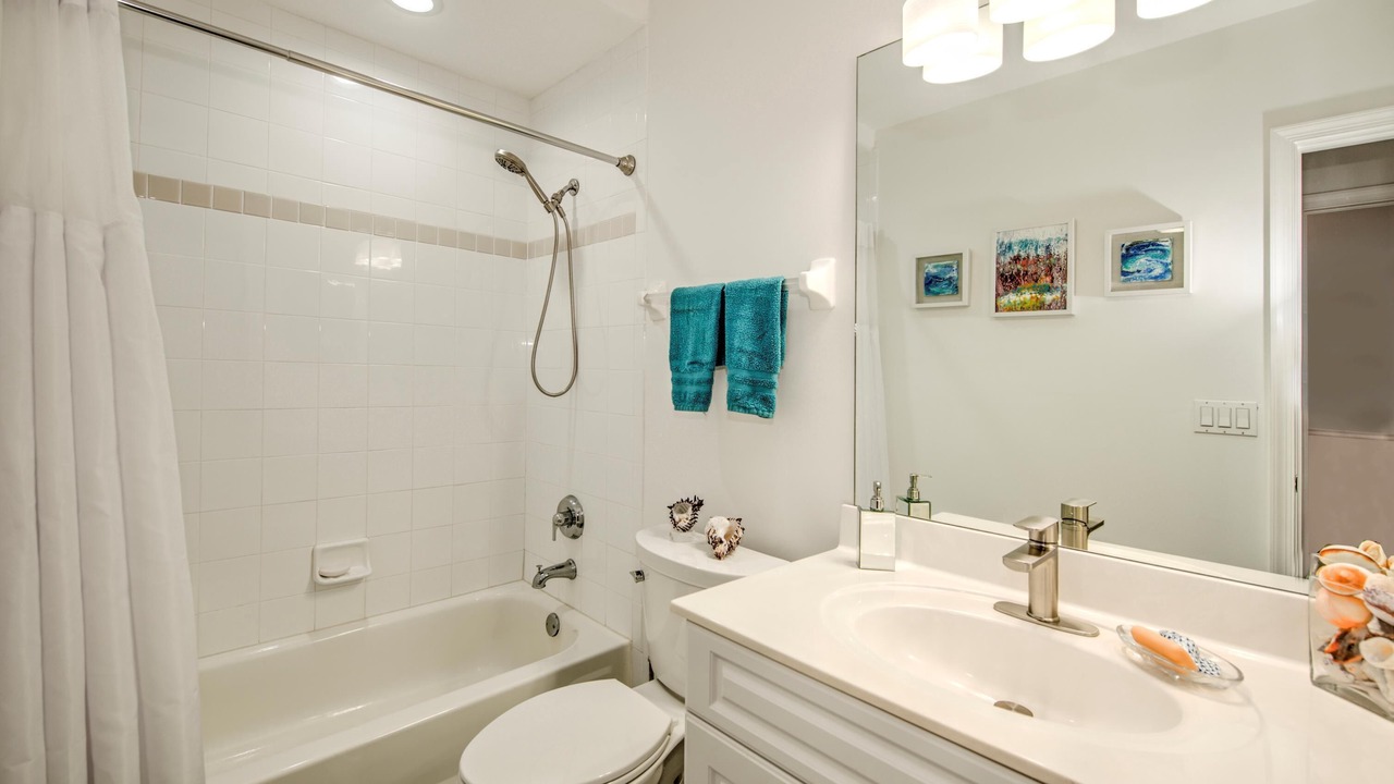 Photo of Bathroom in Naples