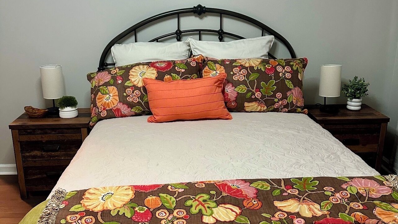 Photo of Bedroom in Lyons