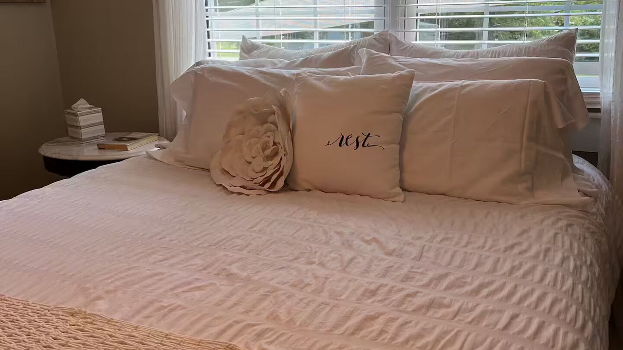Photo of Bedroom in Due West
