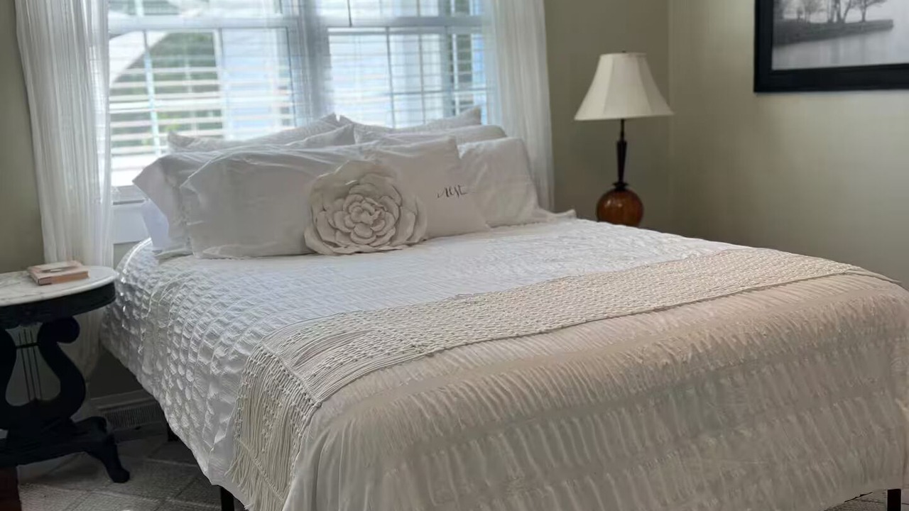 Photo of Bedroom in Due West