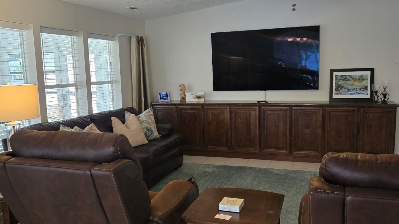 Photo of Livingroom in Barefoot Bay