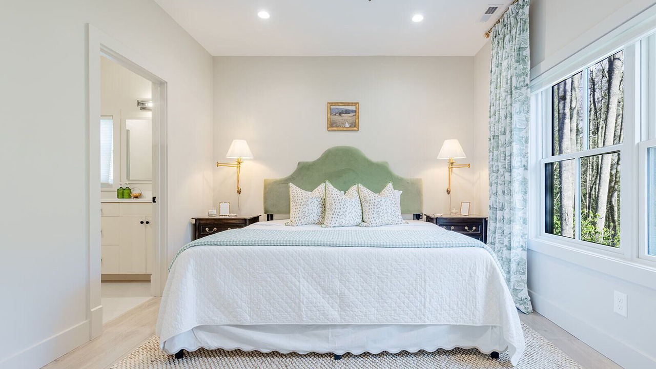 Photo of Bedroom in Highlands Hills