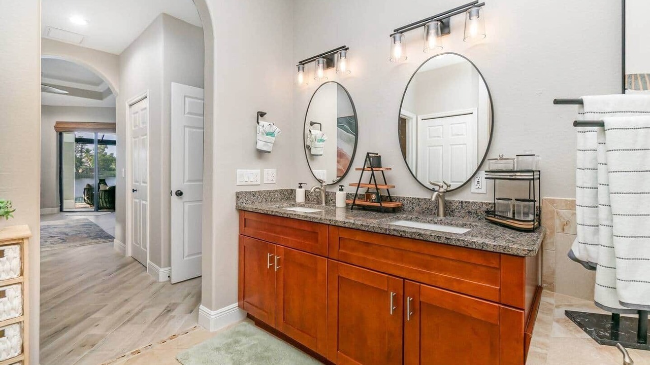 Photo of Bathroom in Mariner