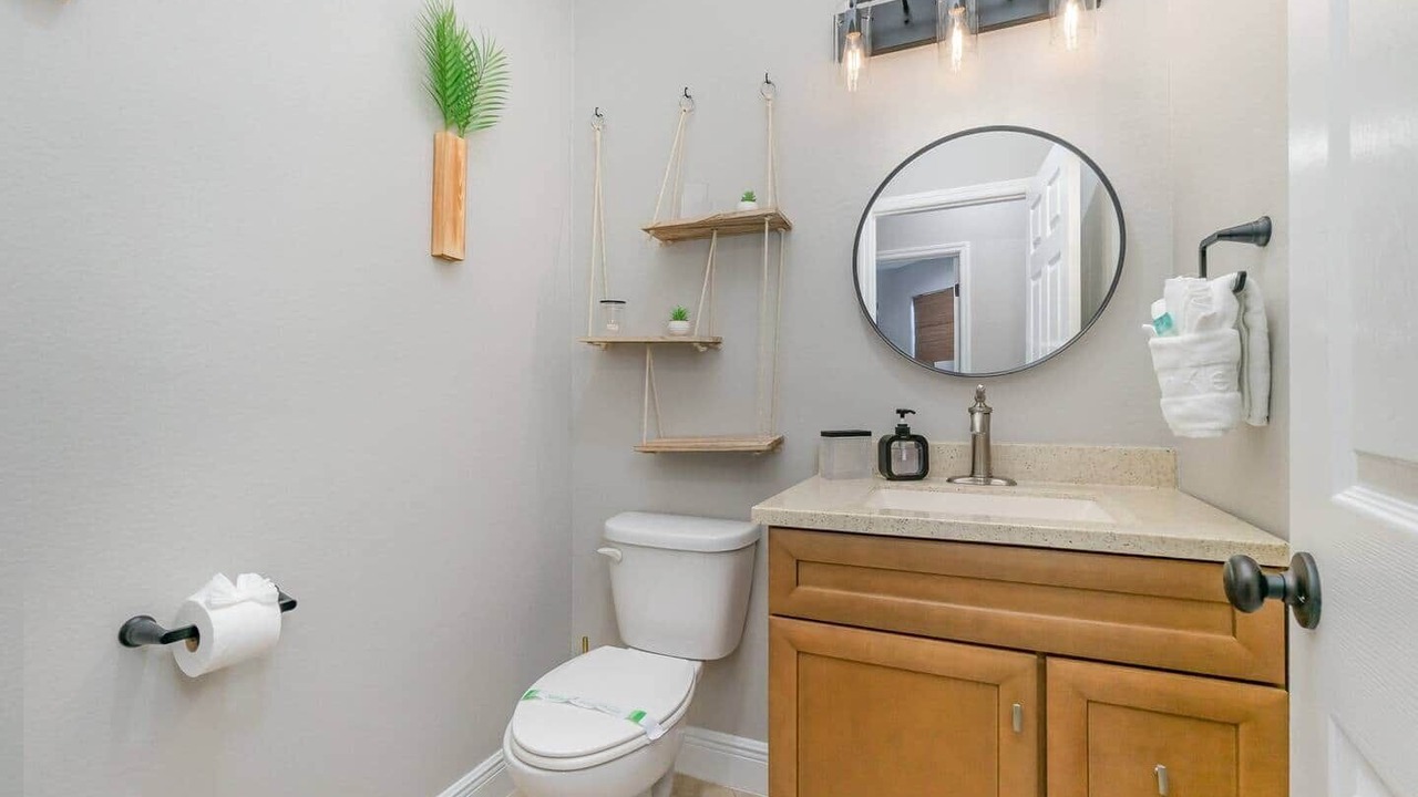 Photo of Bathroom in Mariner