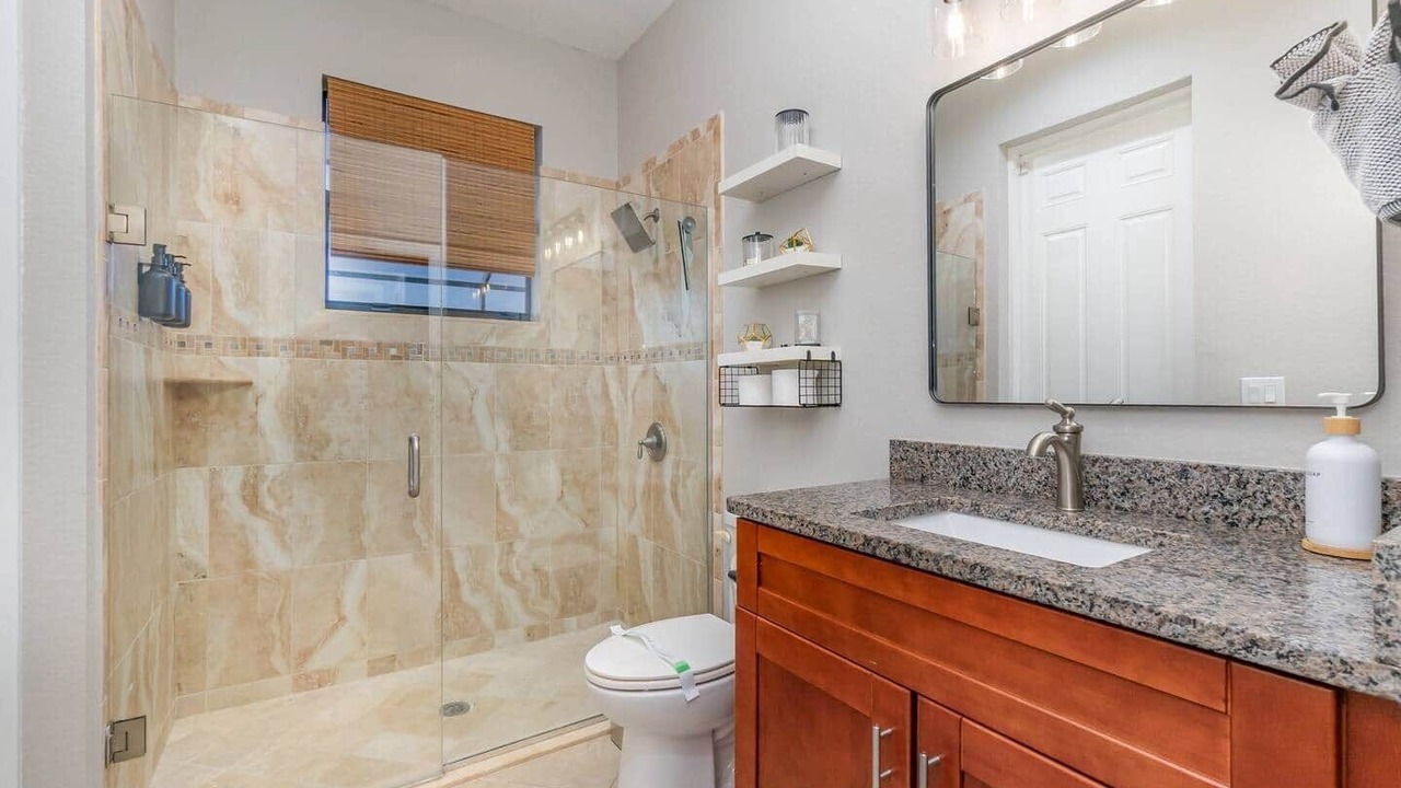Photo of Bathroom in Mariner