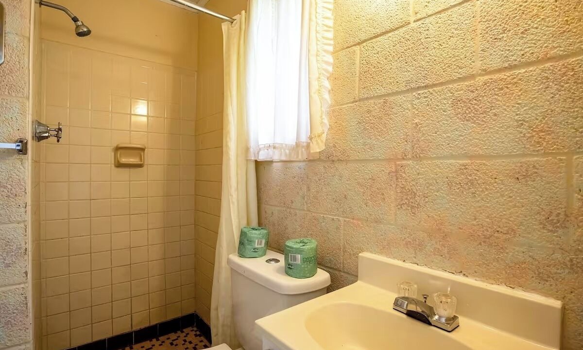 Photo of Bathroom in Cherokee