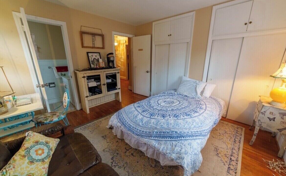 Photo of Bedroom in Oakhurst