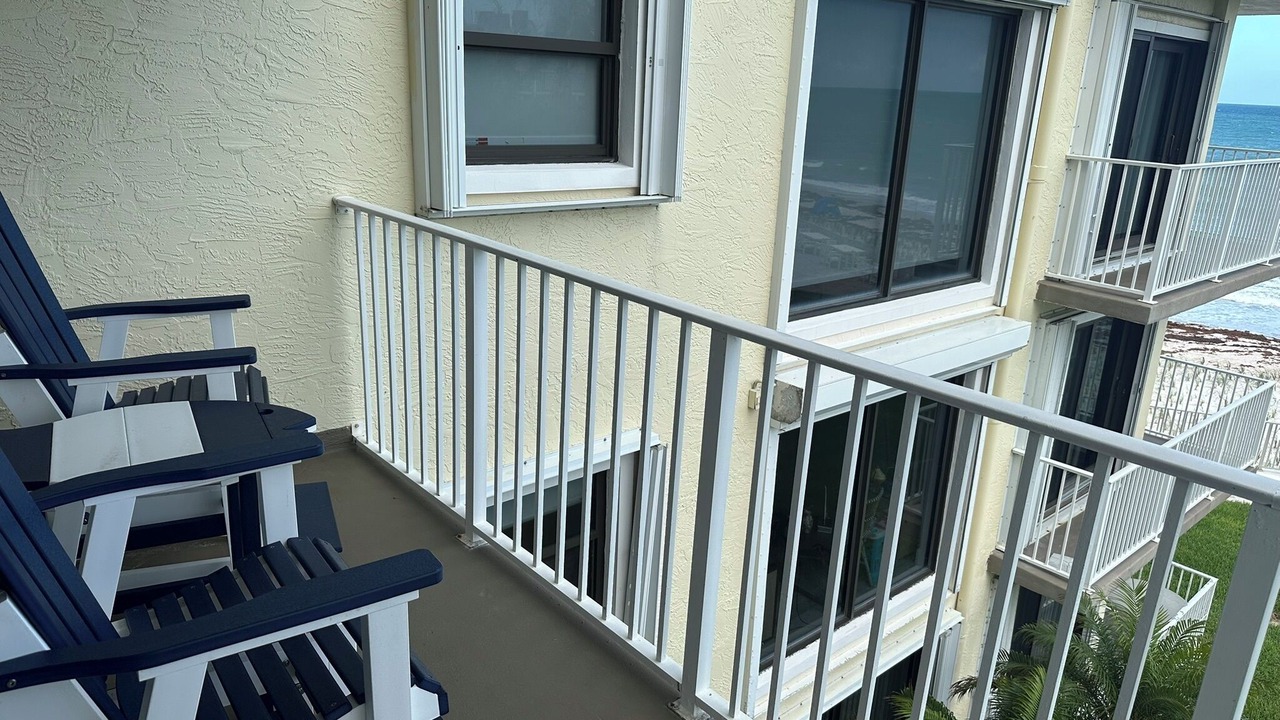 Photo of Patio Balcony in Central Beach