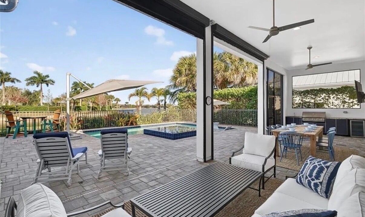Photo of Outdoor in Naples