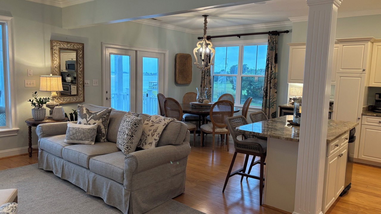 Photo of Livingroom in Swansboro