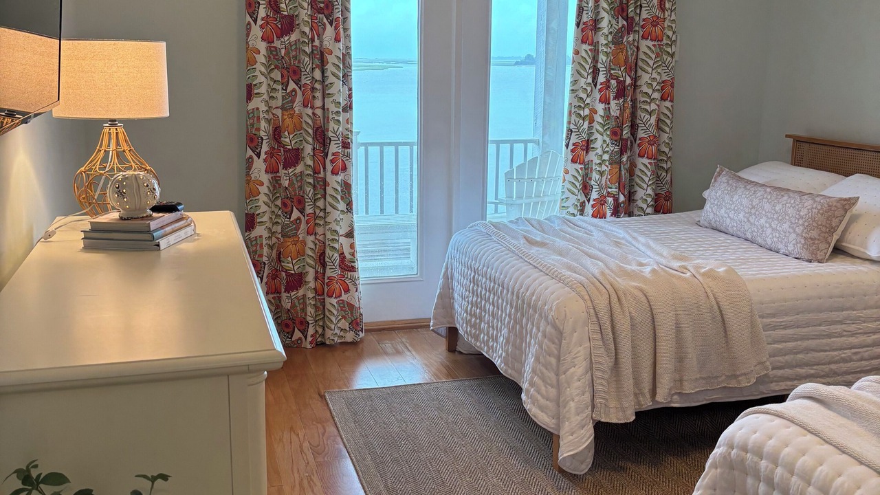 Photo of Bedroom in Swansboro