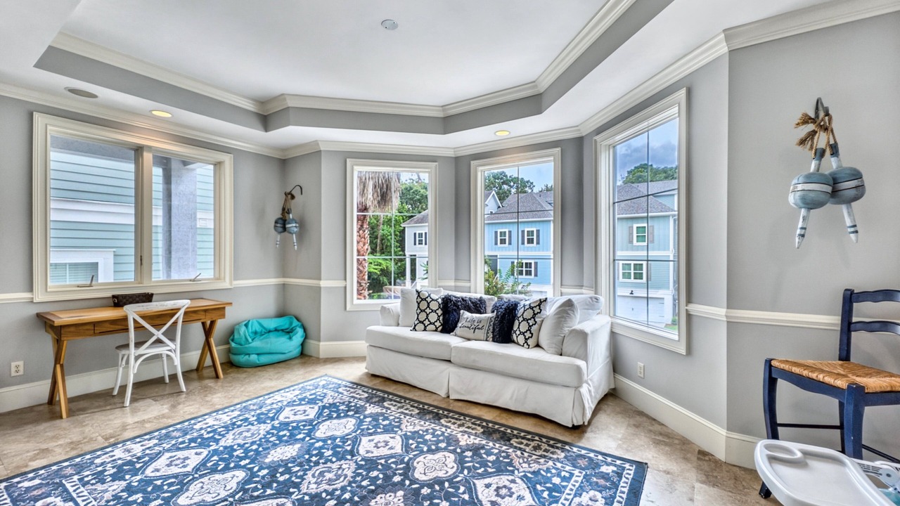 Photo of Livingroom in Folly Field