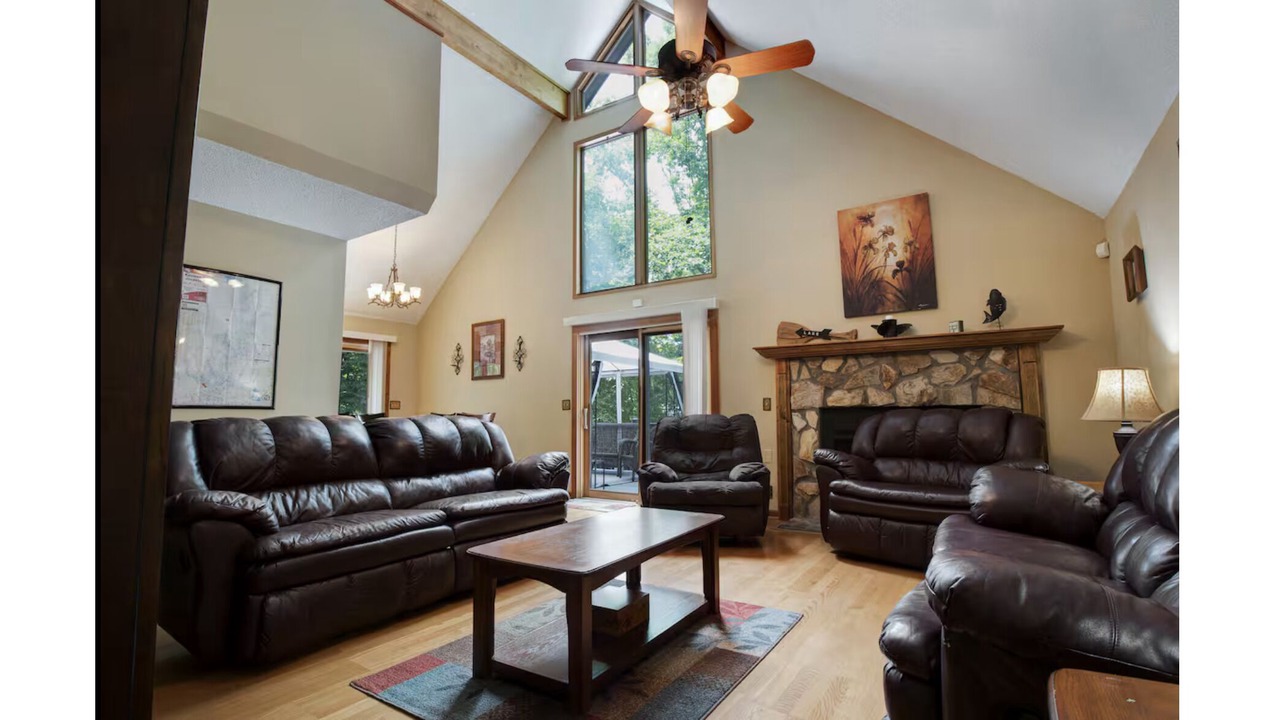 Photo of Livingroom in Seneca